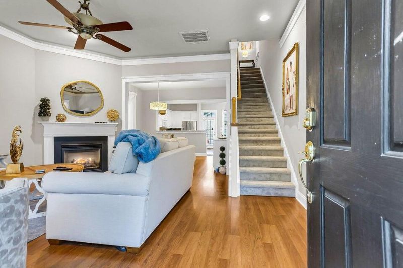 324 Barberry Street Photo 9