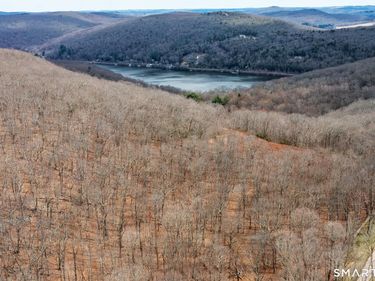 197 Tinker Hill , Washington, CT 06777