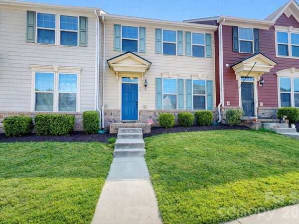 1637 Fleetwood Drive, Charlotte, NC 28208