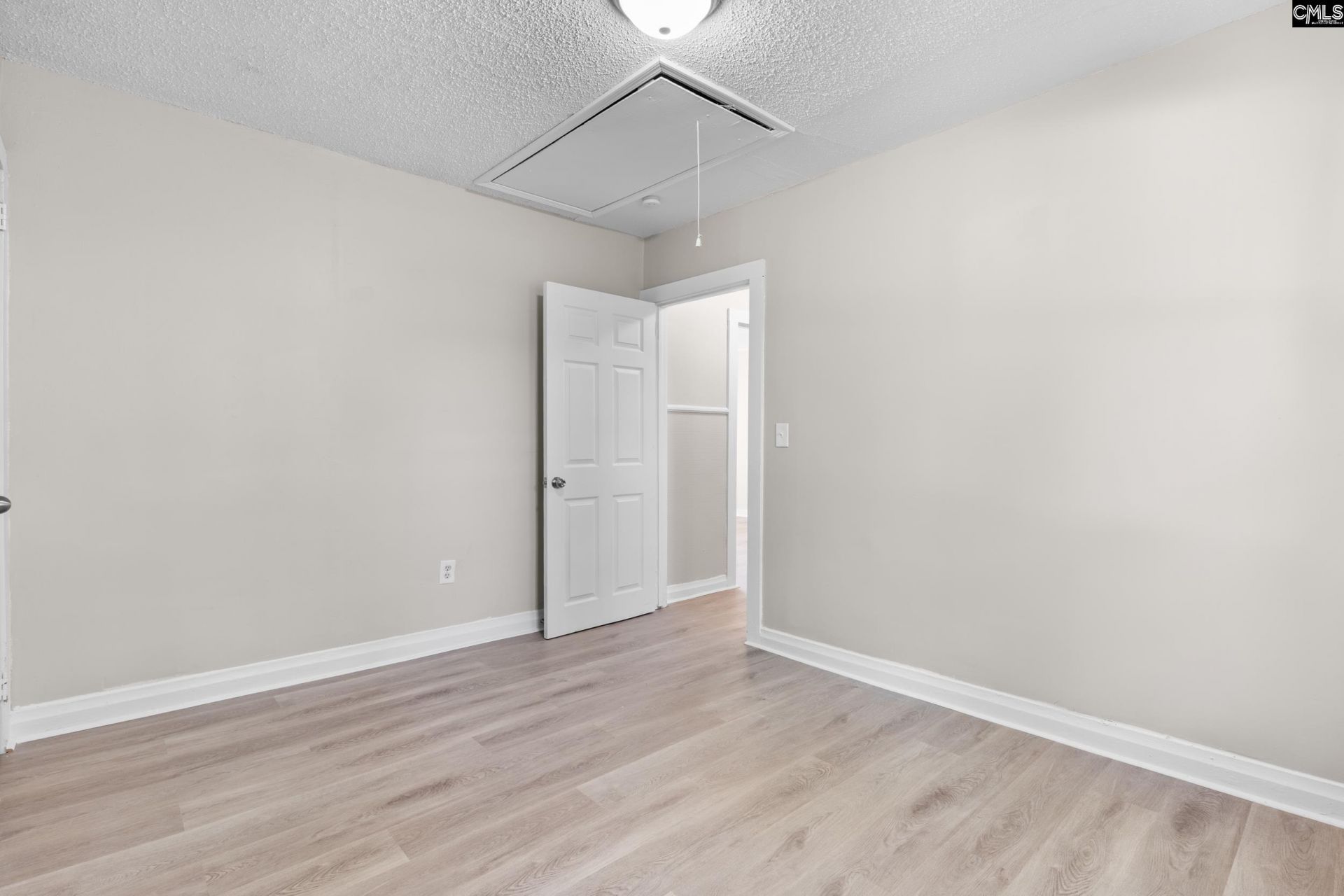 1004 Raleigh Street  Photo 17