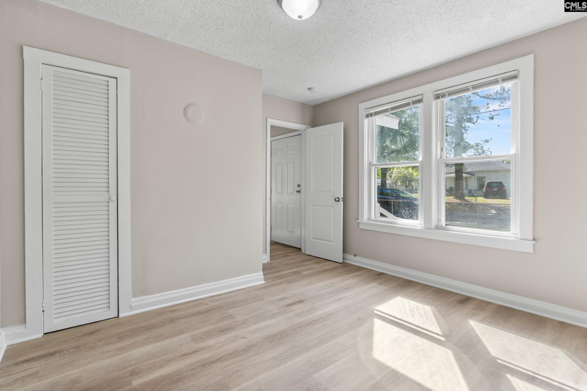 1004 Raleigh Street  Photo 18