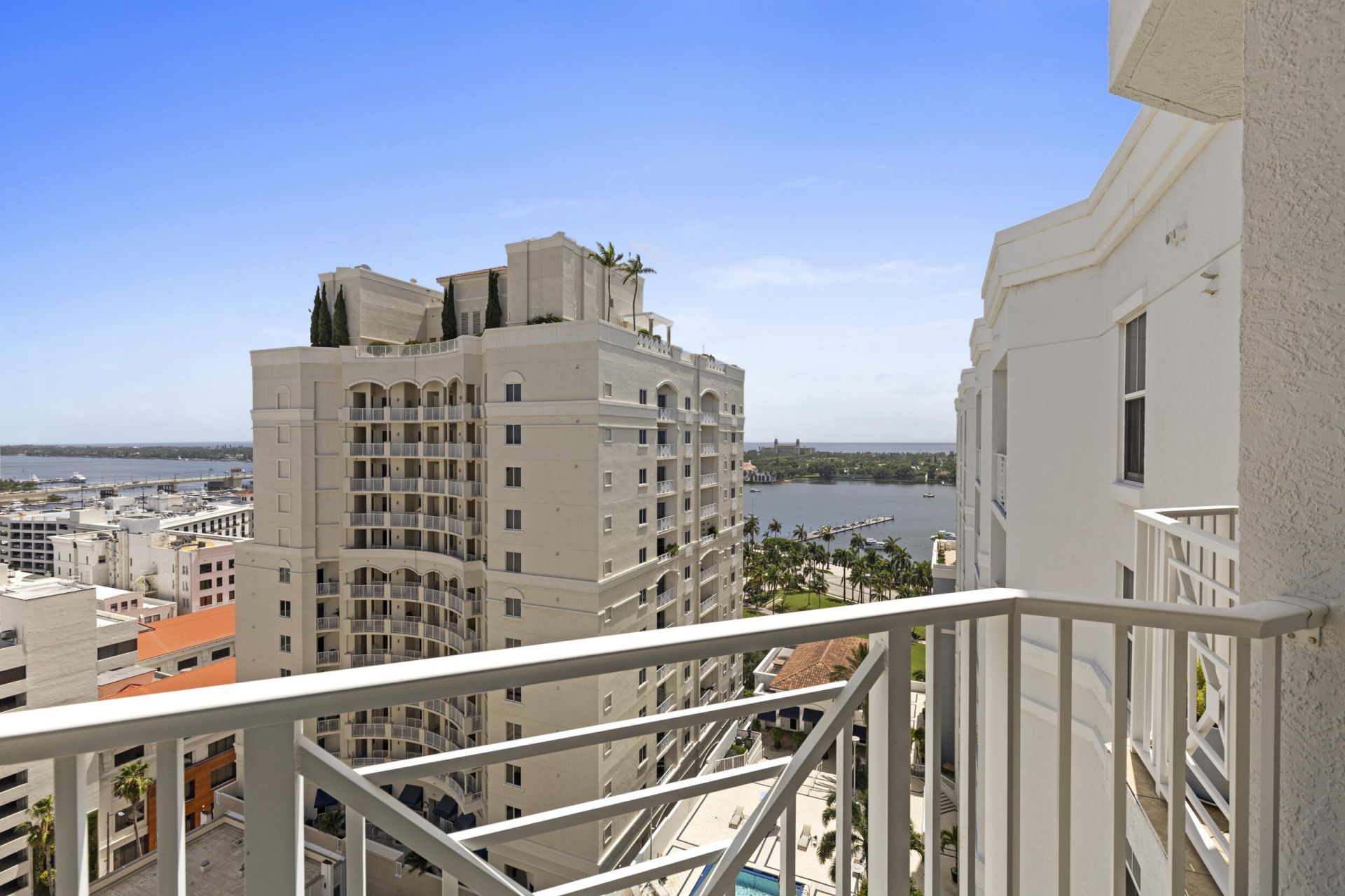 255 Evernia Street, Unit 1518, West Palm Beach, FL 33401 Photo