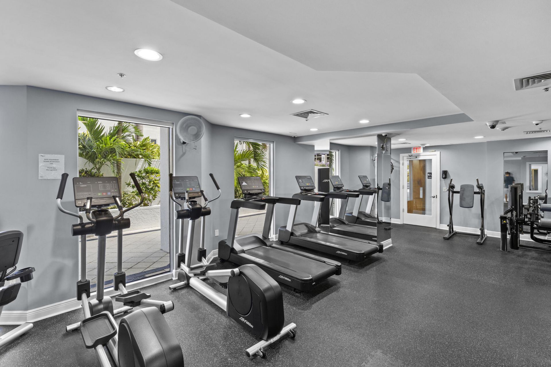 255 Evernia Street, Unit 1518, West Palm Beach, FL 33401 Photo