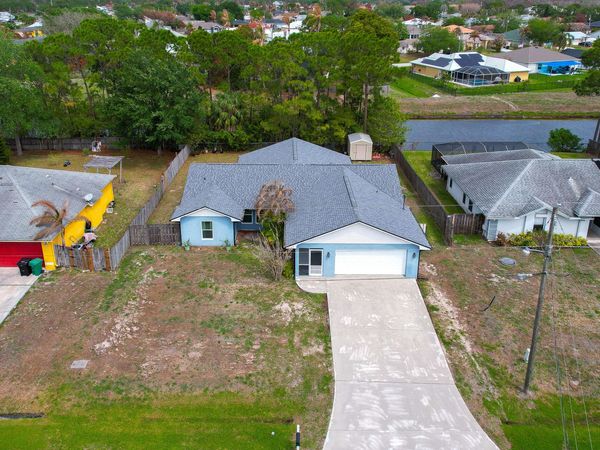 817 NW Archer Avenue, Port St. Lucie, FL 34983