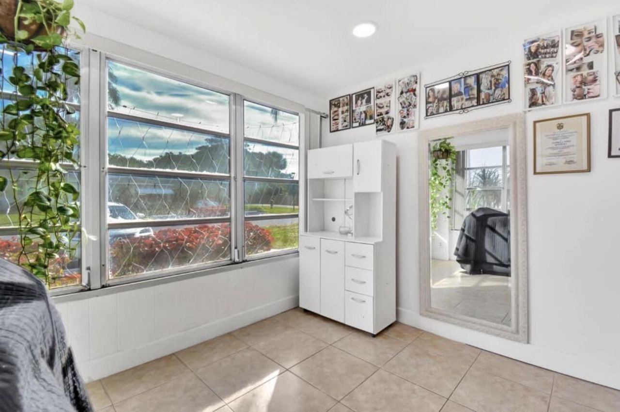1232 Club Drive W, Unit D, Delray Beach, FL 33445 Photo