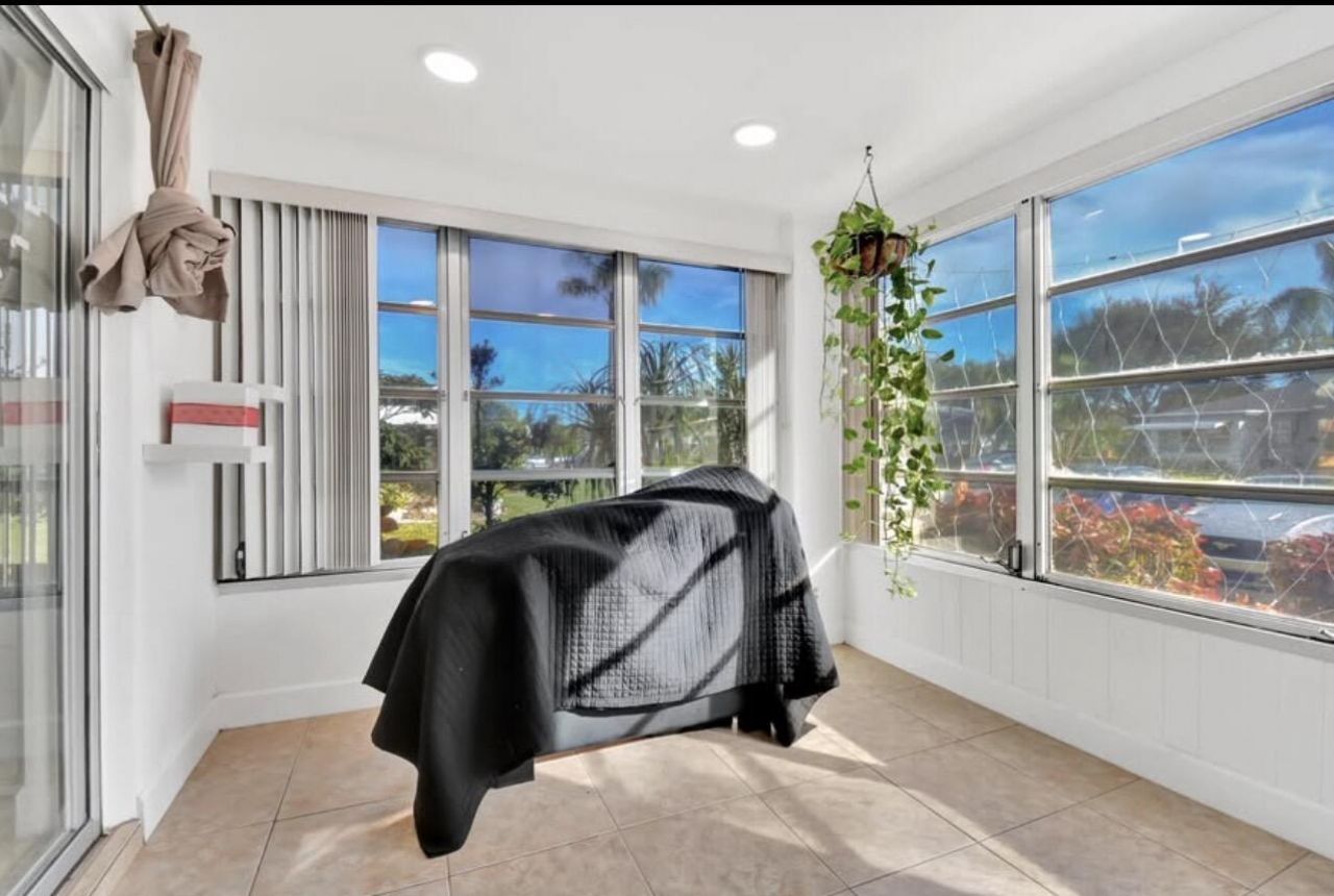 1232 Club Drive W, Unit D, Delray Beach, FL 33445 Photo