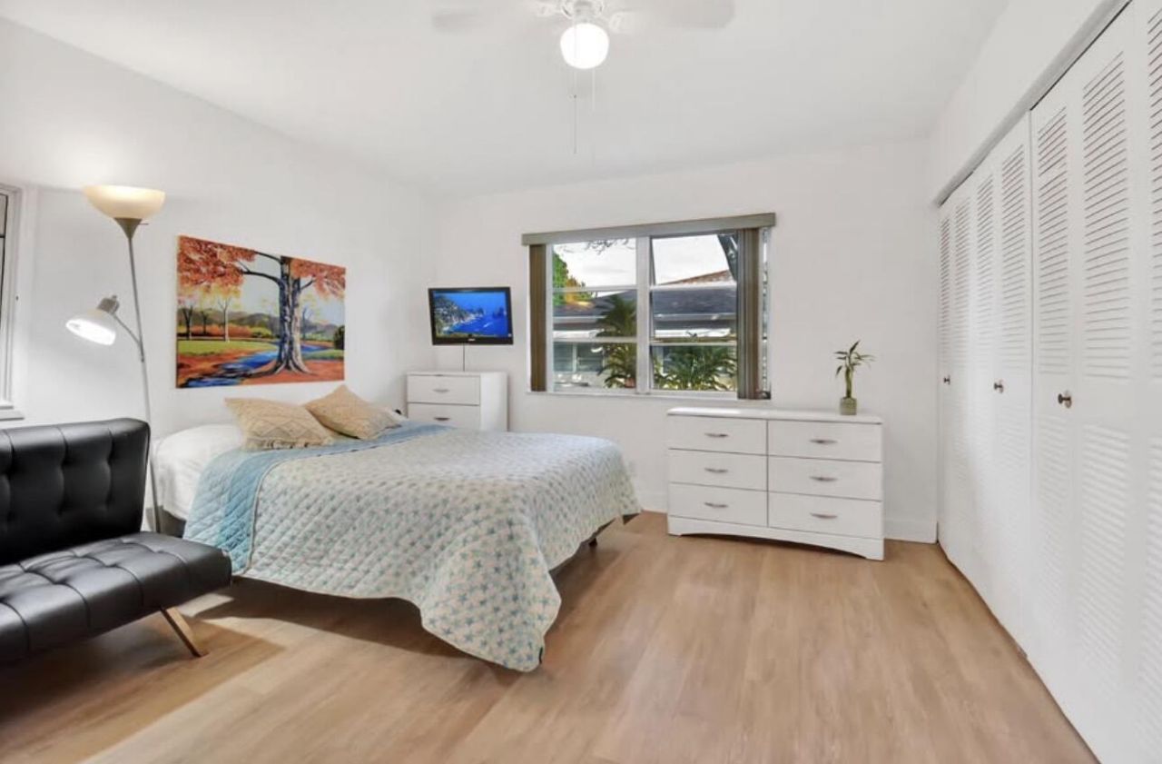 1232 Club Drive W, Unit D, Delray Beach, FL 33445 Photo