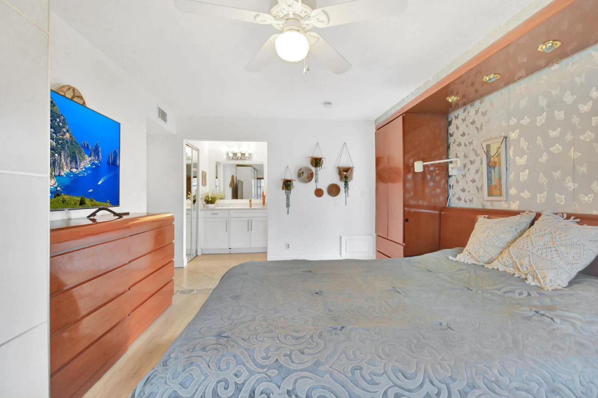 1232 Club Drive W, Unit D, Delray Beach, FL 33445 Photo