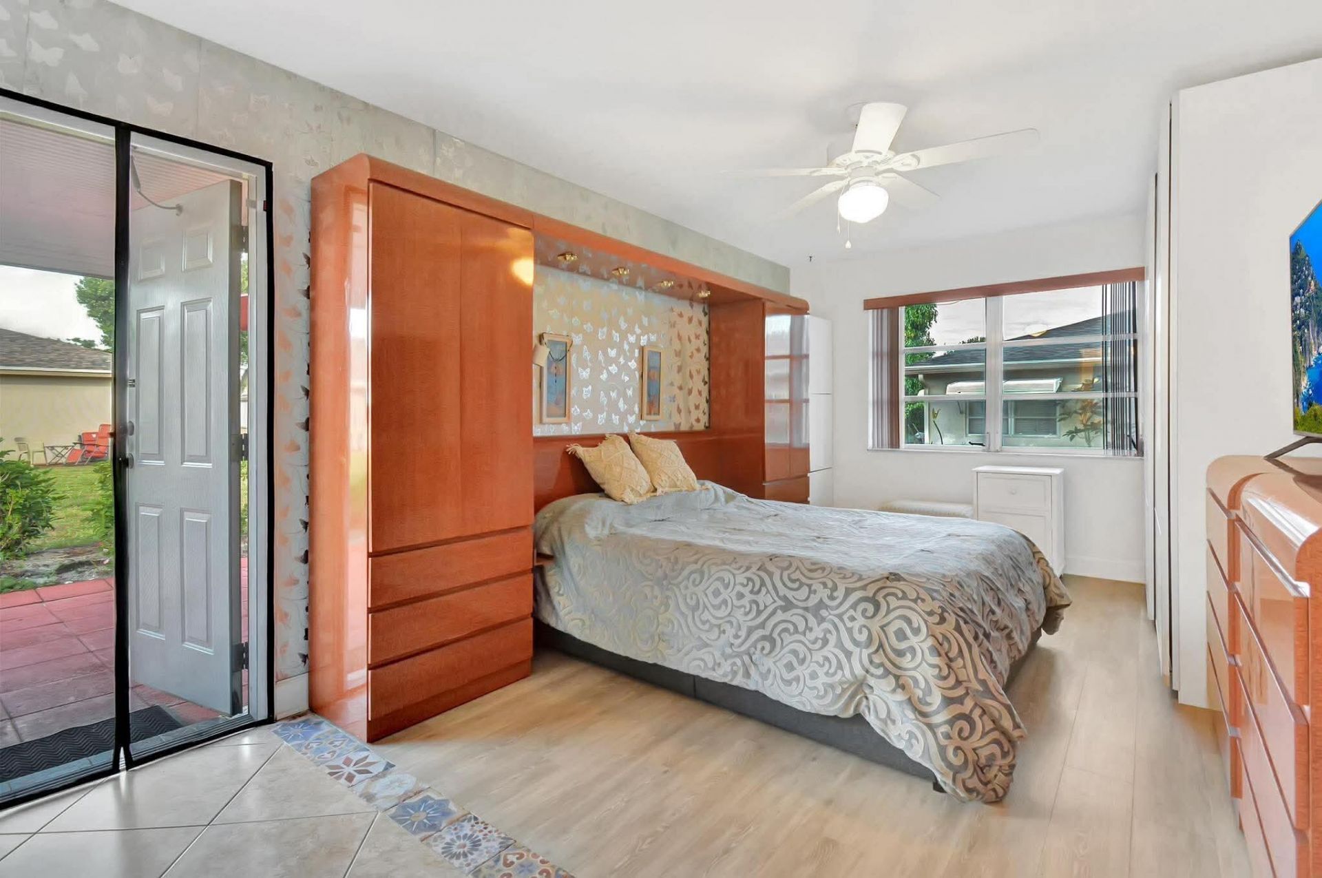 1232 Club Drive W, Unit D, Delray Beach, FL 33445 Photo