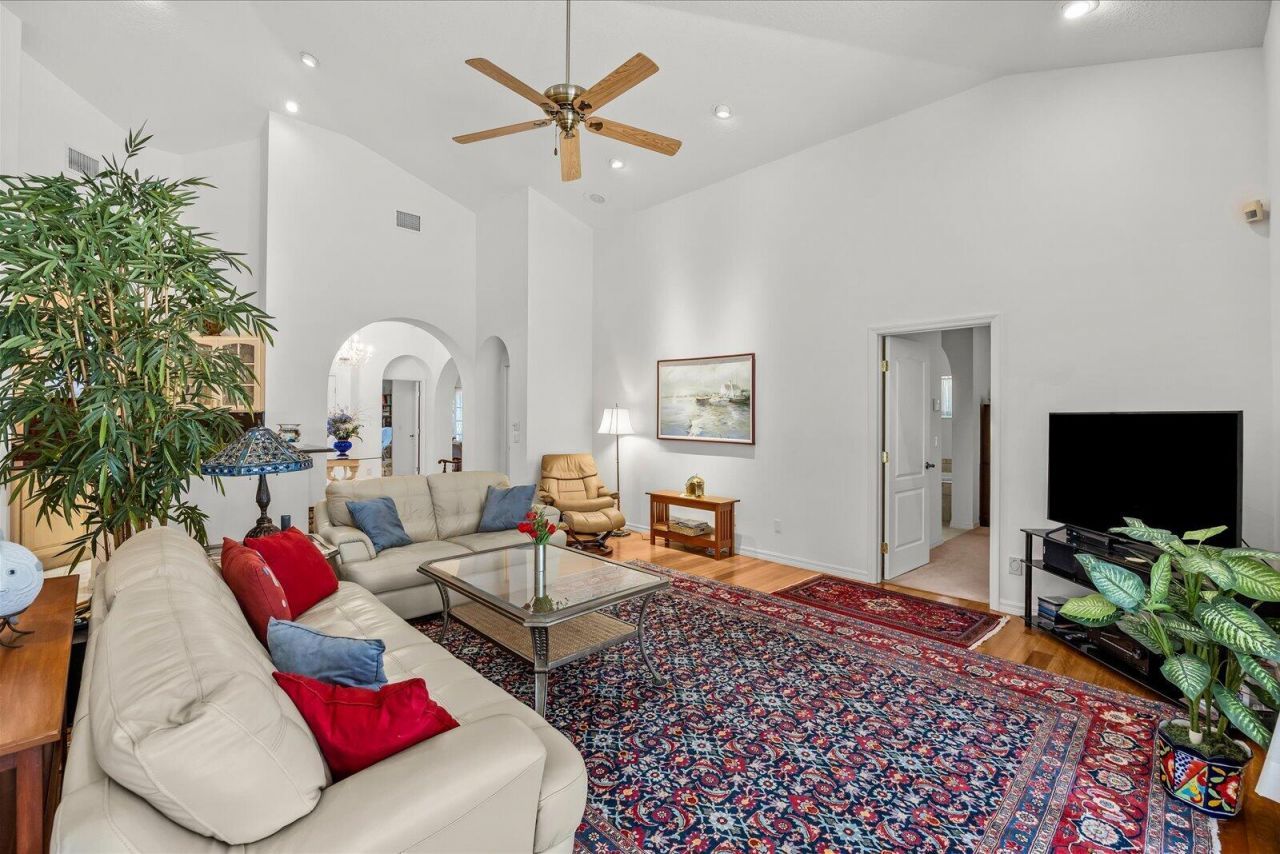 340 SE Saint Lucie Boulevard, Stuart, FL 34996 Photo