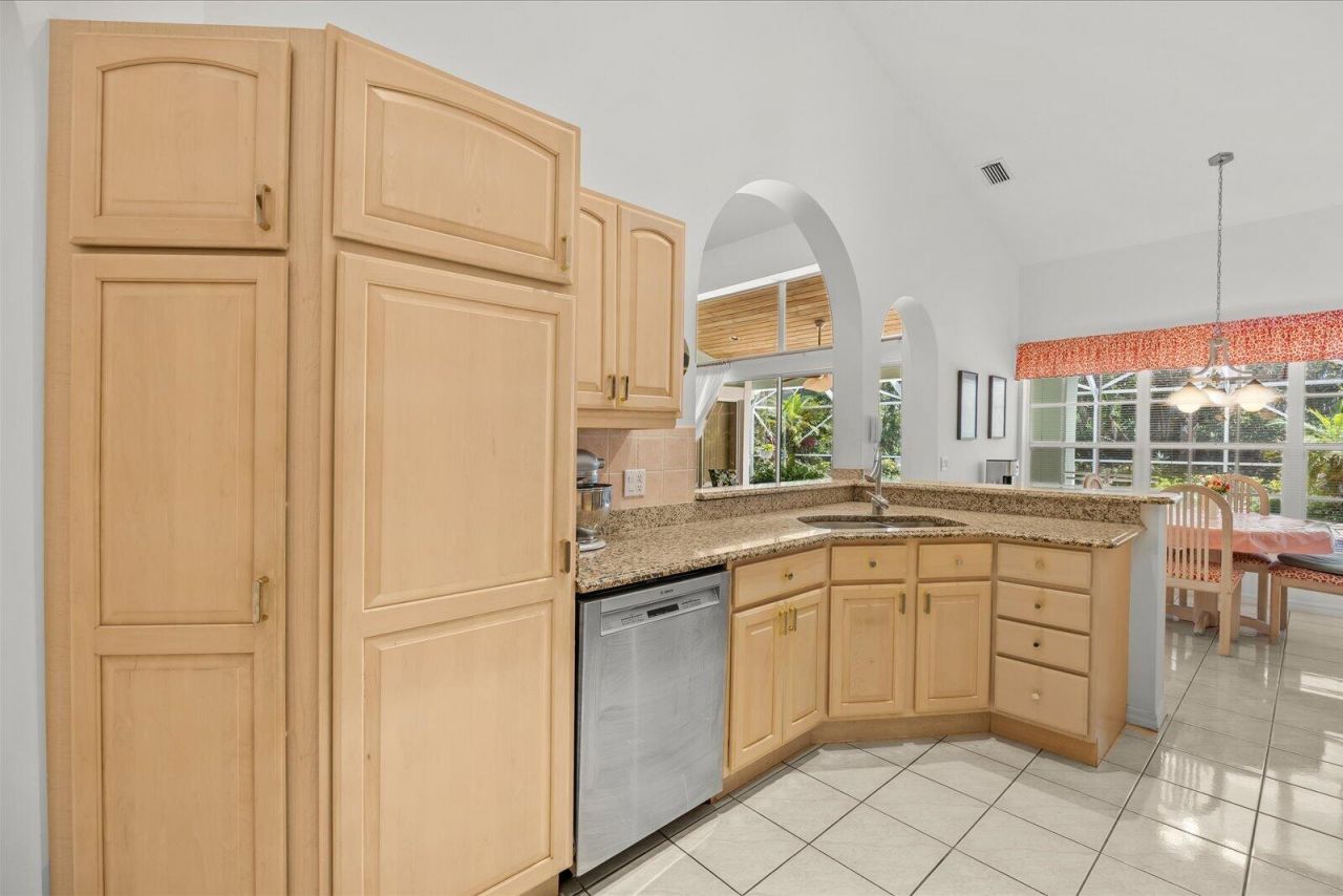 340 SE Saint Lucie Boulevard, Stuart, FL 34996 Photo