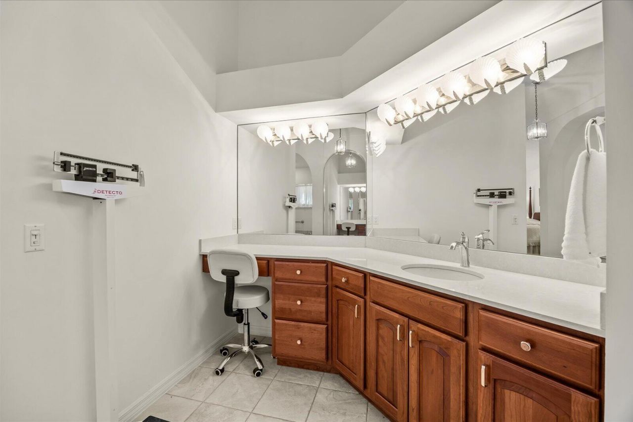 340 SE Saint Lucie Boulevard, Stuart, FL 34996 Photo