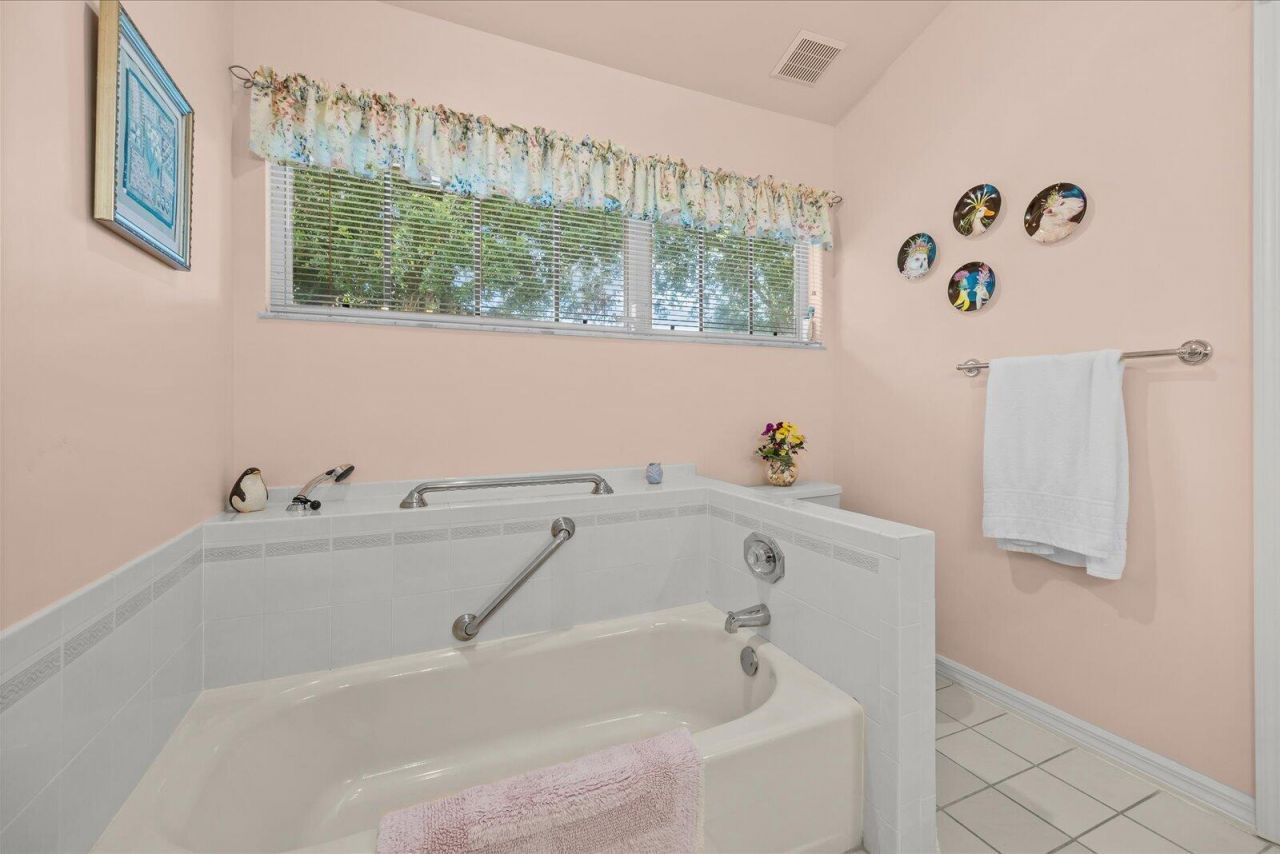 340 SE Saint Lucie Boulevard, Stuart, FL 34996 Photo