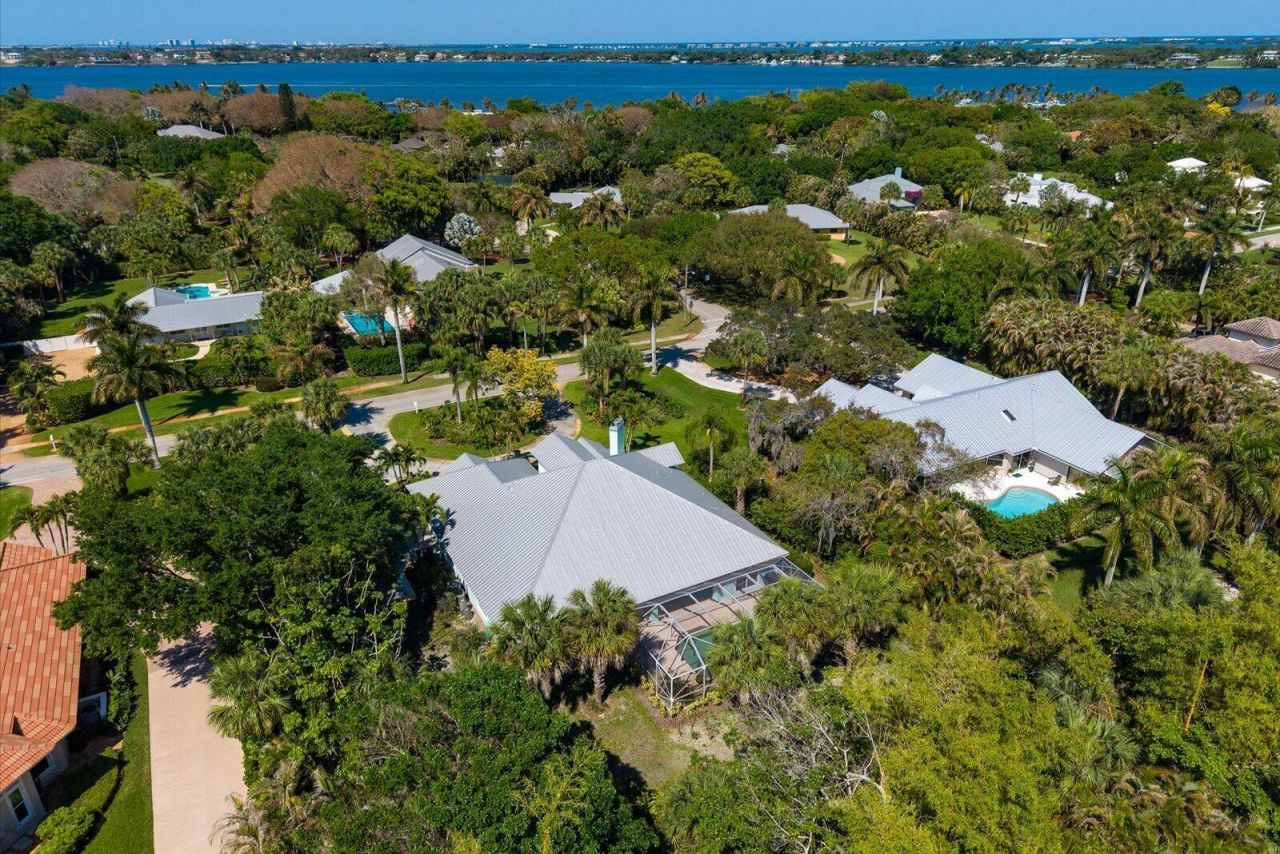 340 SE Saint Lucie Boulevard, Stuart, FL 34996 Photo