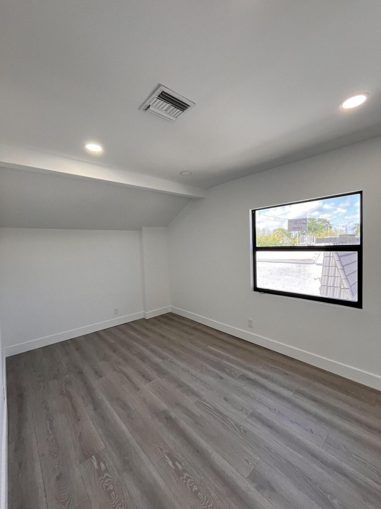 900 Federal Highway, Riviera Beach, FL 00000 Photo