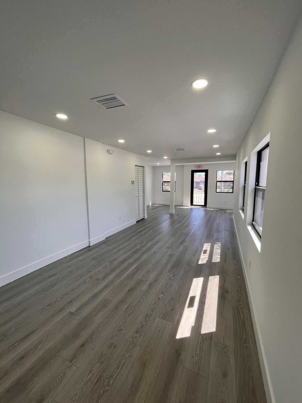 900 Federal Highway, Riviera Beach, FL 00000 Photo
