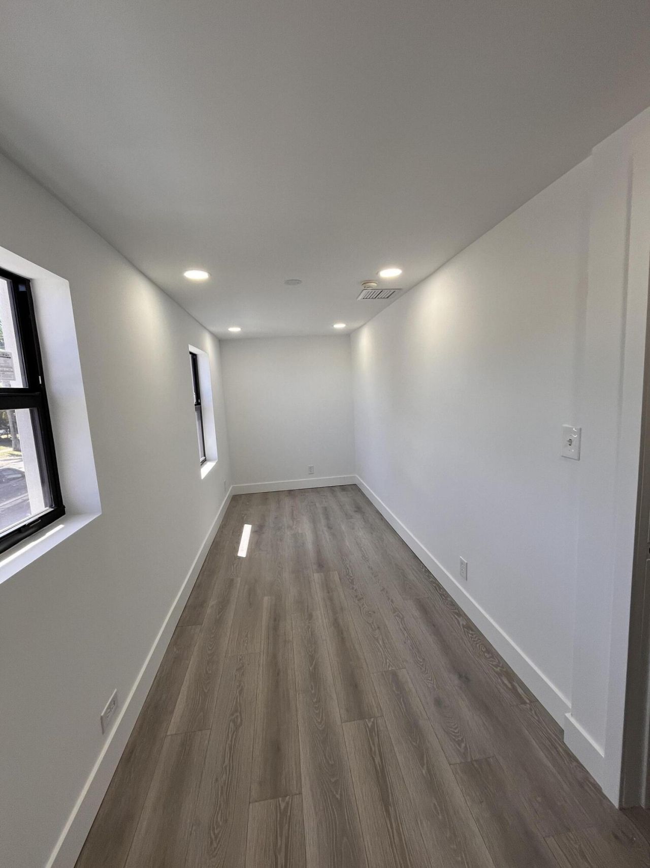 900 Federal Highway, Riviera Beach, FL 00000 Photo