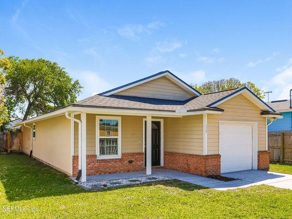 628 4TH Avenue S, Jacksonville Beach, FL 32250