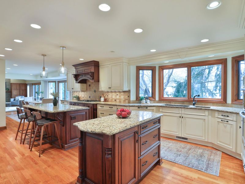 8240 Spruce Needle Court, Columbus, OH 43235 Photo 13