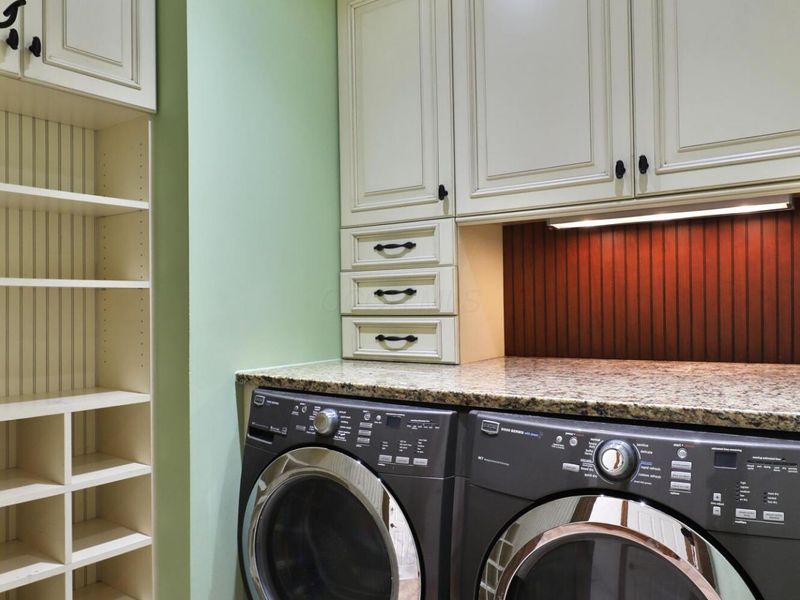 8240 Spruce Needle Court, Columbus, OH 43235 Photo 26