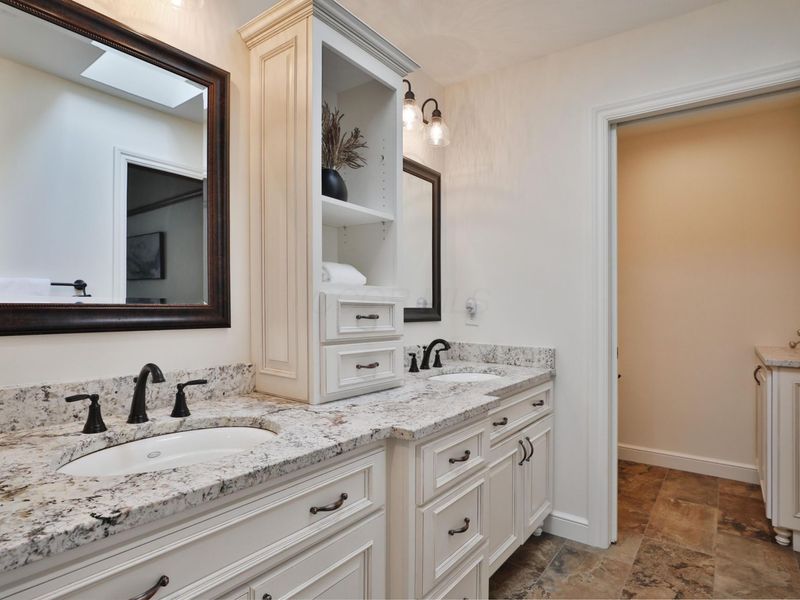 8240 Spruce Needle Court, Columbus, OH 43235 Photo 38