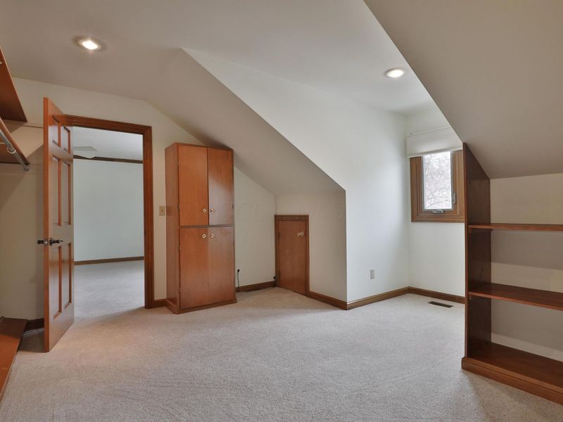 8240 Spruce Needle Court, Columbus, OH 43235 Photo 40