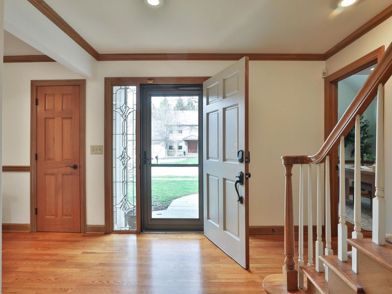 8240 Spruce Needle Court, Columbus, OH 43235 Photo 5