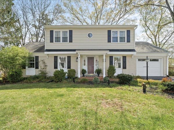 2440 Charing Cross DR , Roanoke, VA 24018