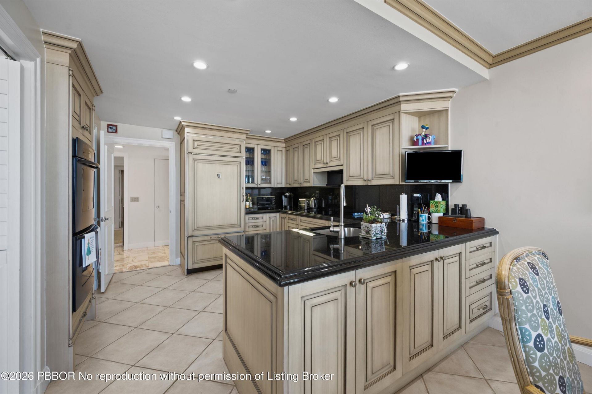 2580 S Ocean Boulevard, Unit 2B2, Palm Beach, FL 33480 Photo