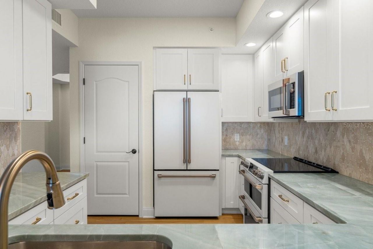 255 Minorca Beach Way, Unit 704, New Smyrna Beach, FL 32169 Photo