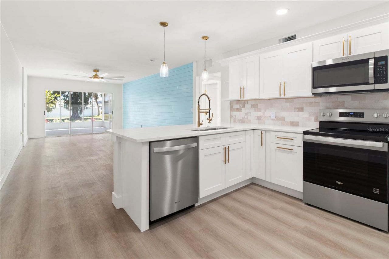 441 63rd Street , Holmes Beach, FL 34217 Photo