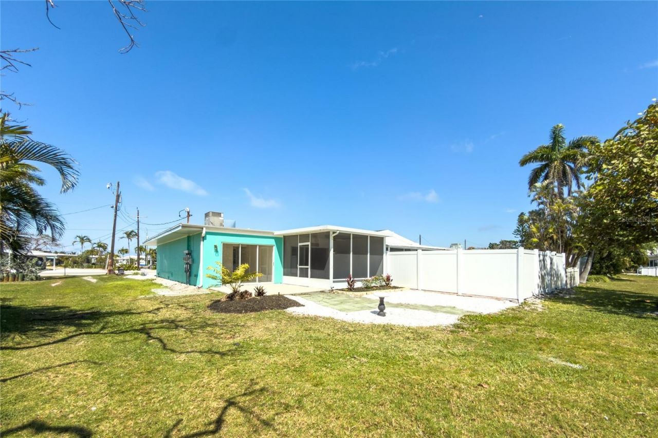 441 63rd Street , Holmes Beach, FL 34217 Photo