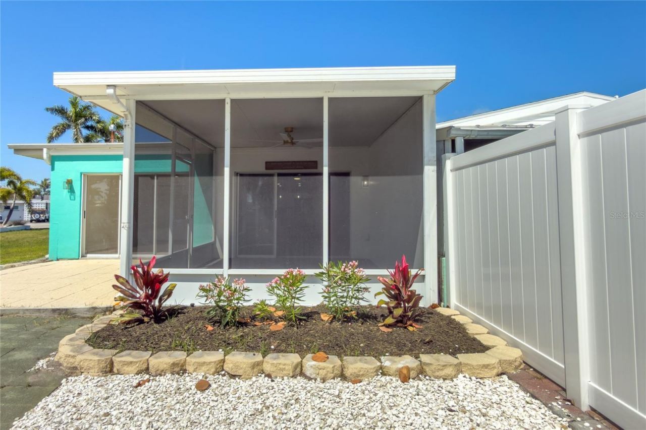 441 63rd Street , Holmes Beach, FL 34217 Photo