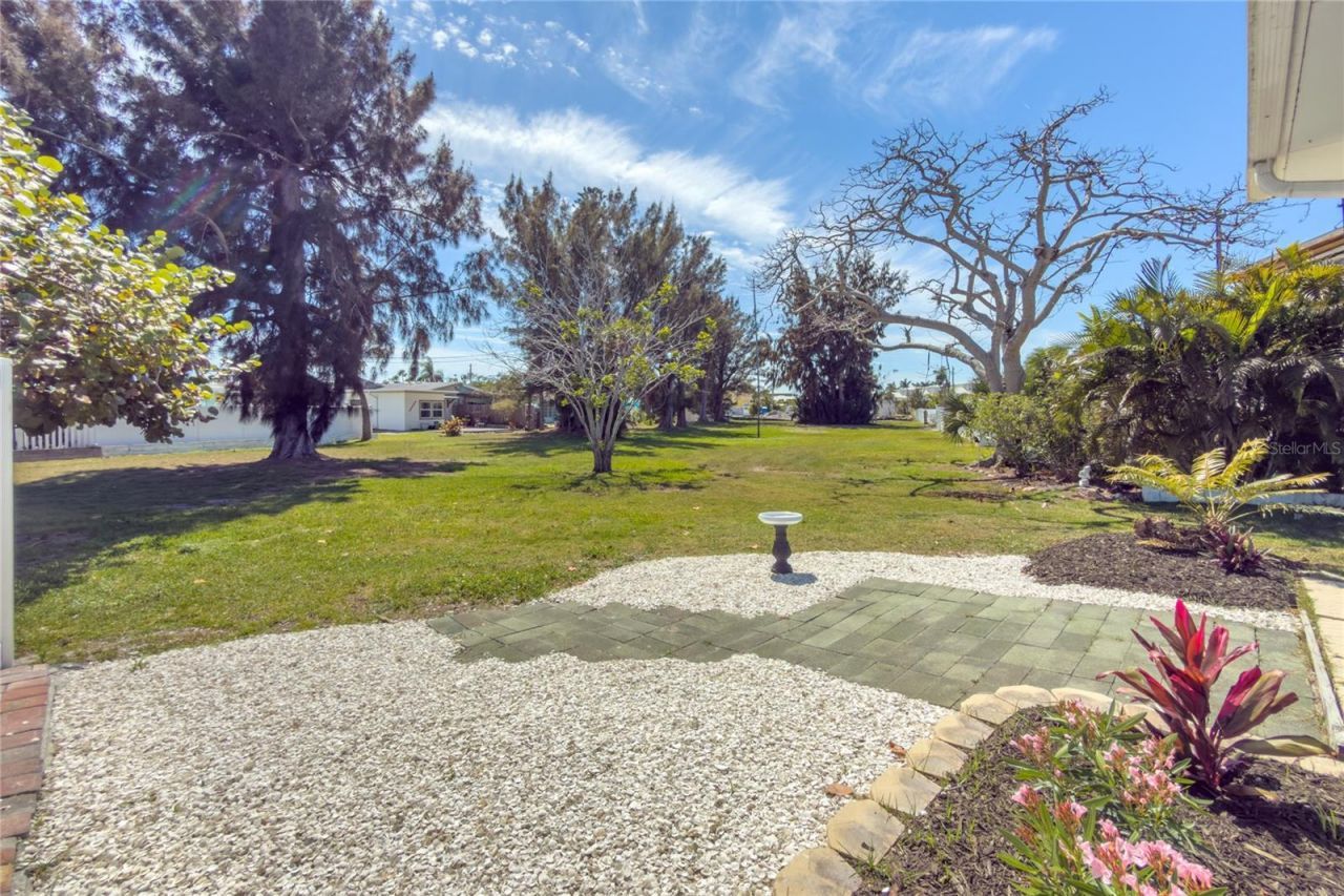 441 63rd Street , Holmes Beach, FL 34217 Photo