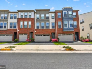 42410 DOGWOOD GLEN SQUARE, STERLING, VA 20166