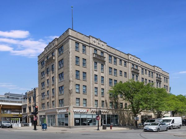 1650 W Roscoe Street, Unit 210, Chicago, IL 60657