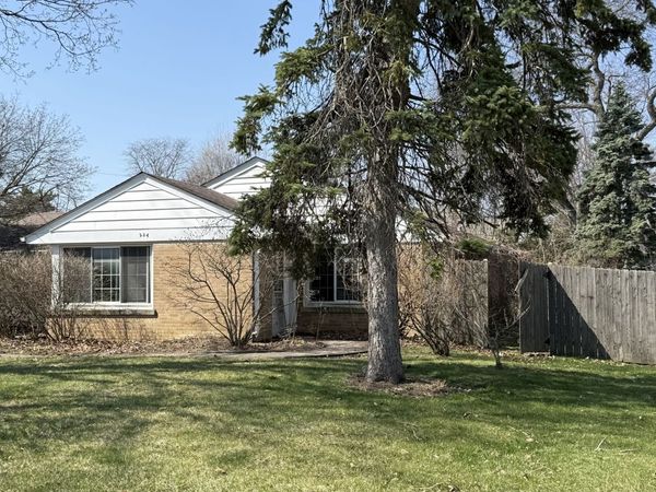 226 S Plum Grove Road, Palatine, IL 60067