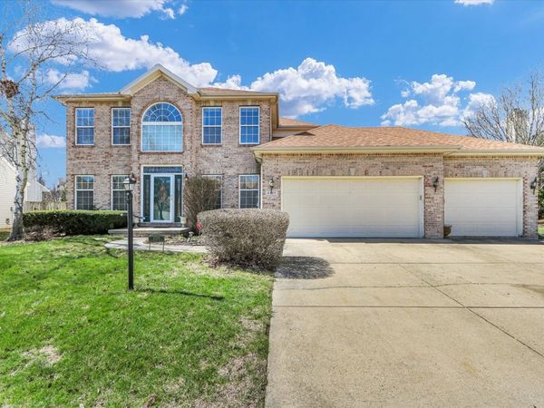 4309 CROSSGATE Drive , Champaign, IL 61822