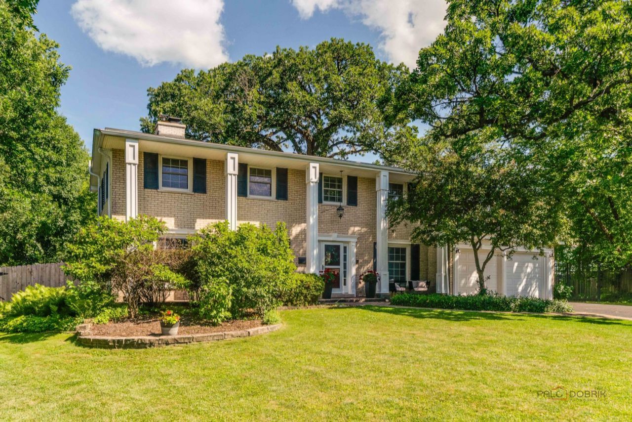 182 Blueberry Road , Libertyville, IL 60048 Main Photo