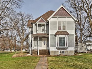 411 2nd Street, Lyle, MN 55953