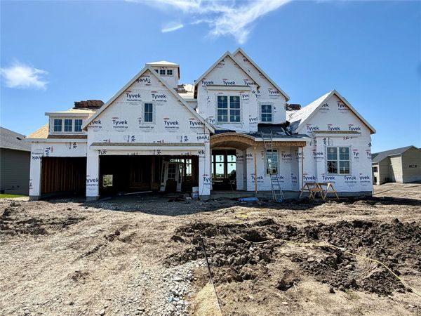 17412 Oakwood Drive, Urbandale, IA 50323