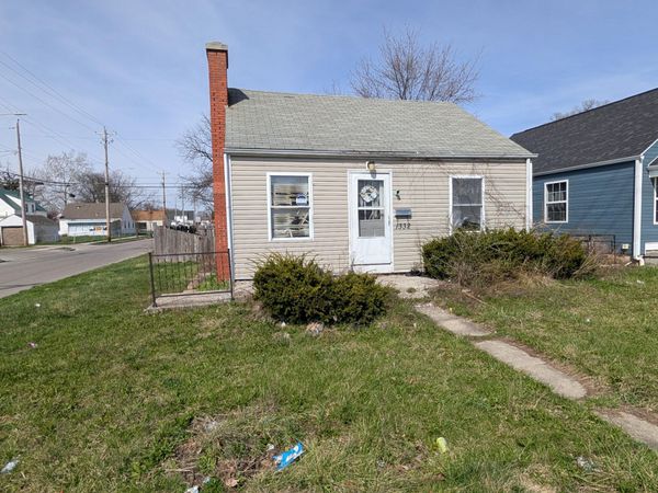 1332 E Hudson Street , Columbus, OH 43211