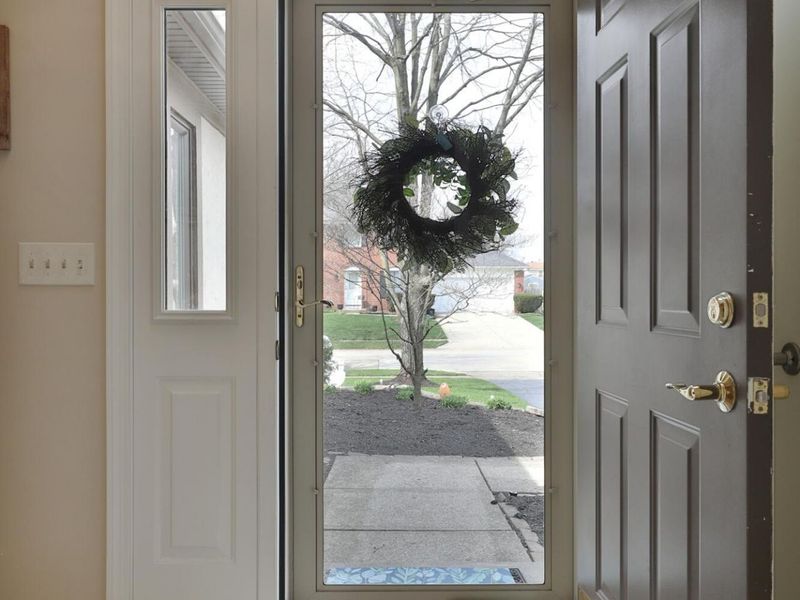 5672 Fraley Court, Columbus, OH 43235 Photo 4