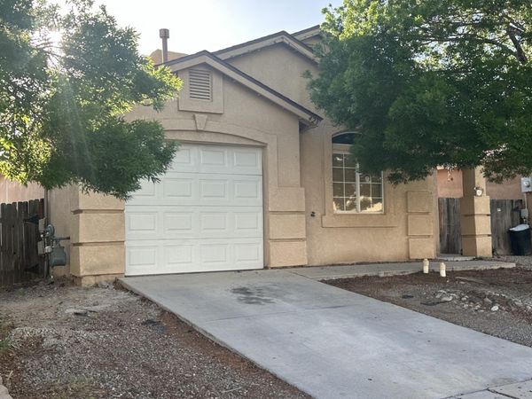 423 Sharp Spur Street SW, Albuquerque, NM 87121