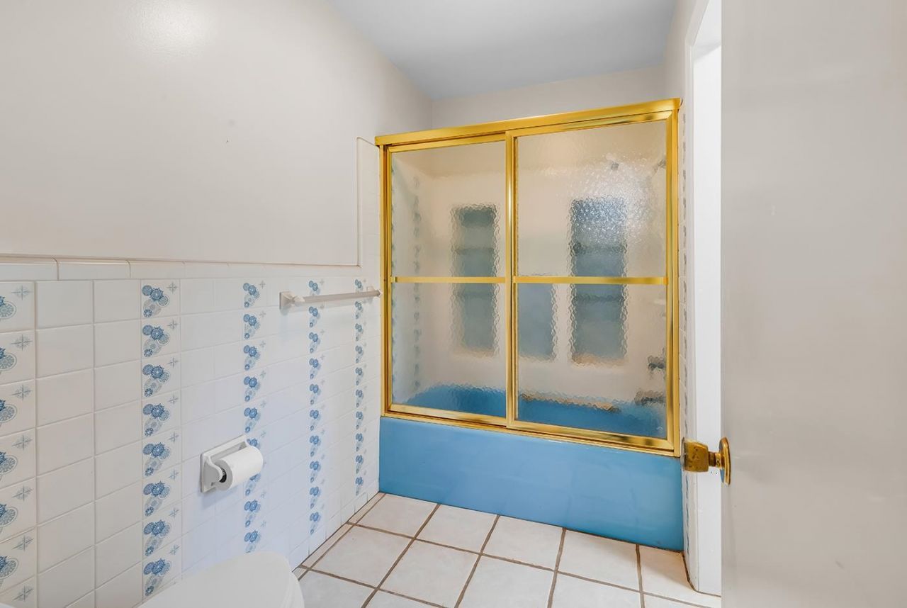 115 Green Lake Dr.  Photo 14