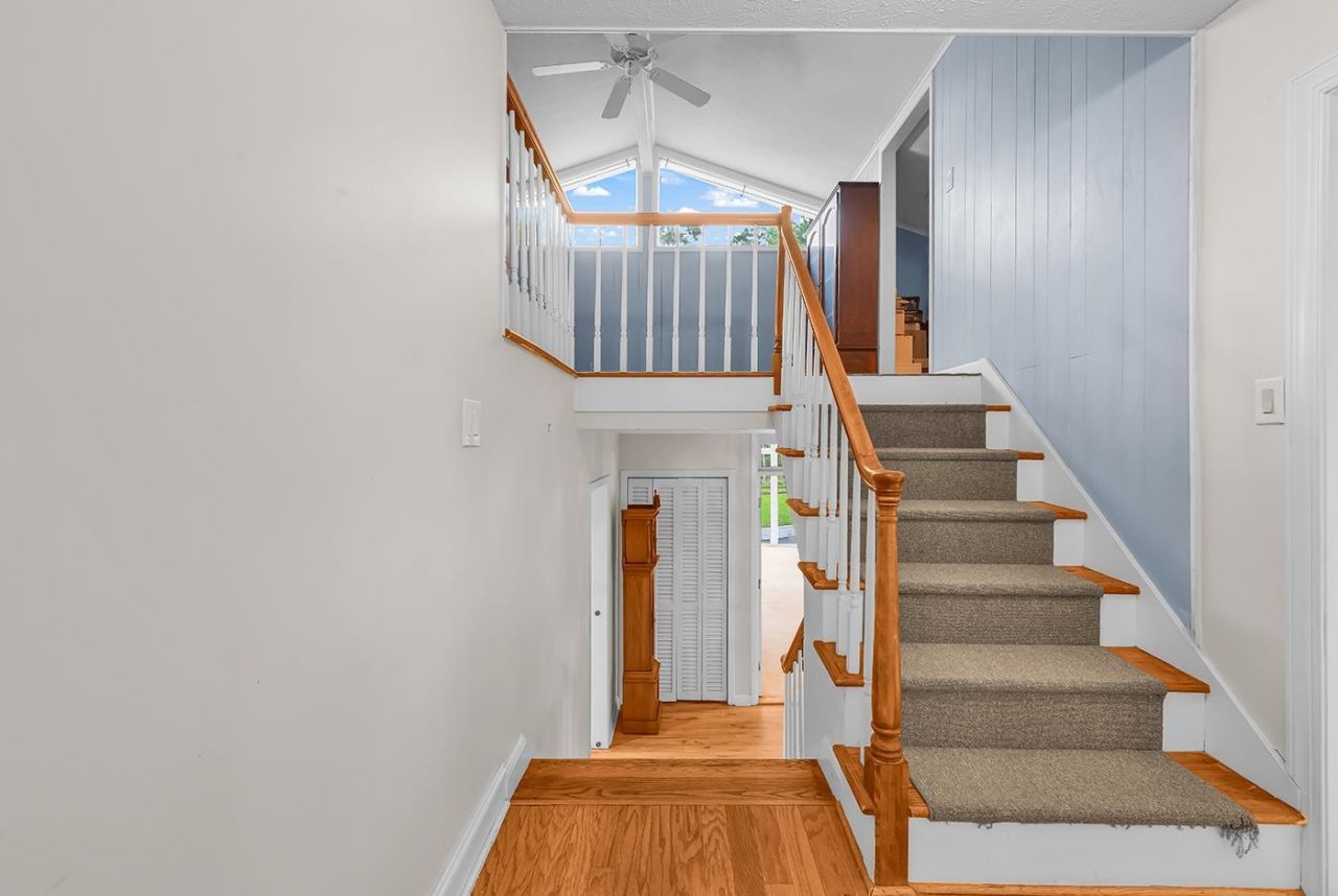 115 Green Lake Dr.  Photo 15