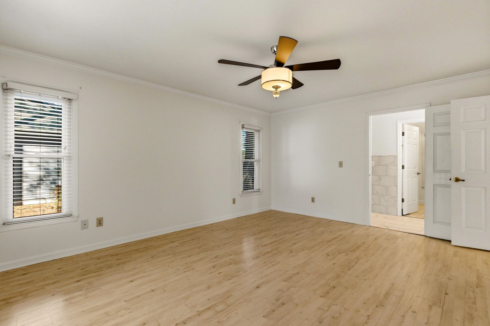 100 Laurelwood Ln. Photo 20