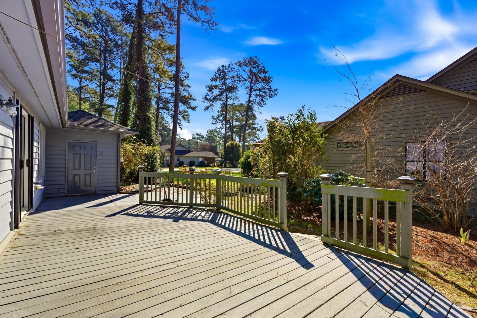 100 Laurelwood Ln. Photo 32