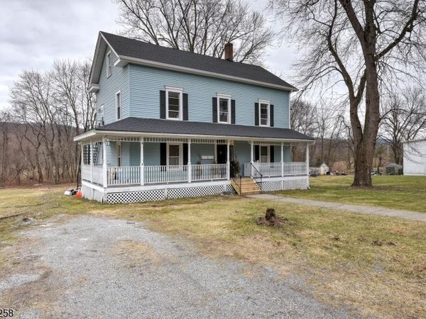 11 Sterling Pkwy, Unit 1, Ogdensburg, NJ 07439