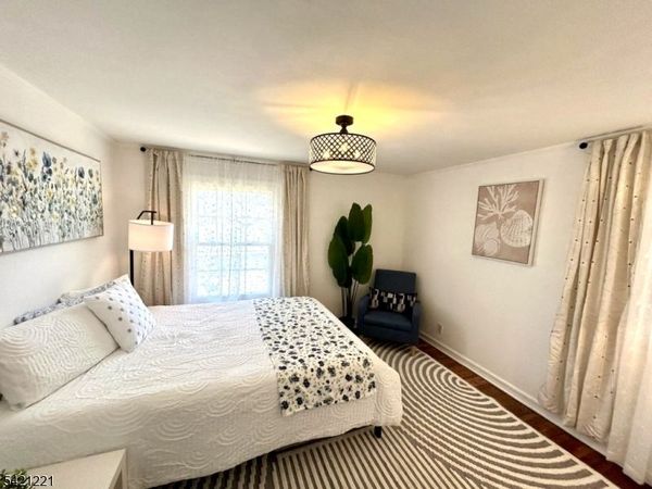 29 Oak Tree Ln, Sparta, NJ 07871